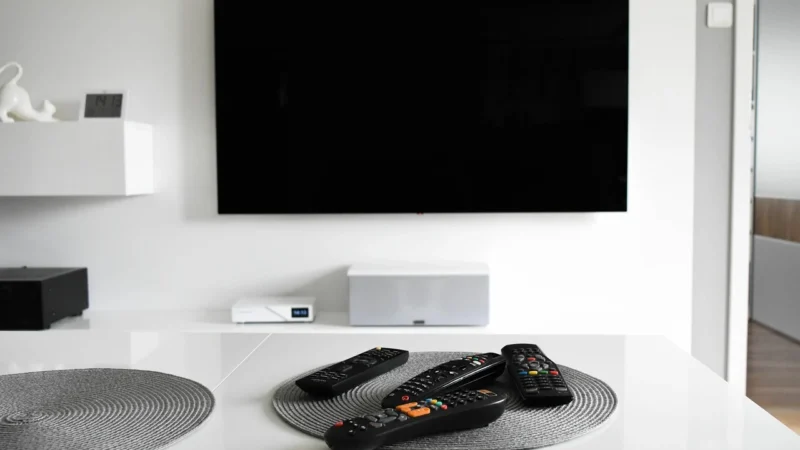 Telewizja kablowa – wygodny dostęp do kanałów i treści